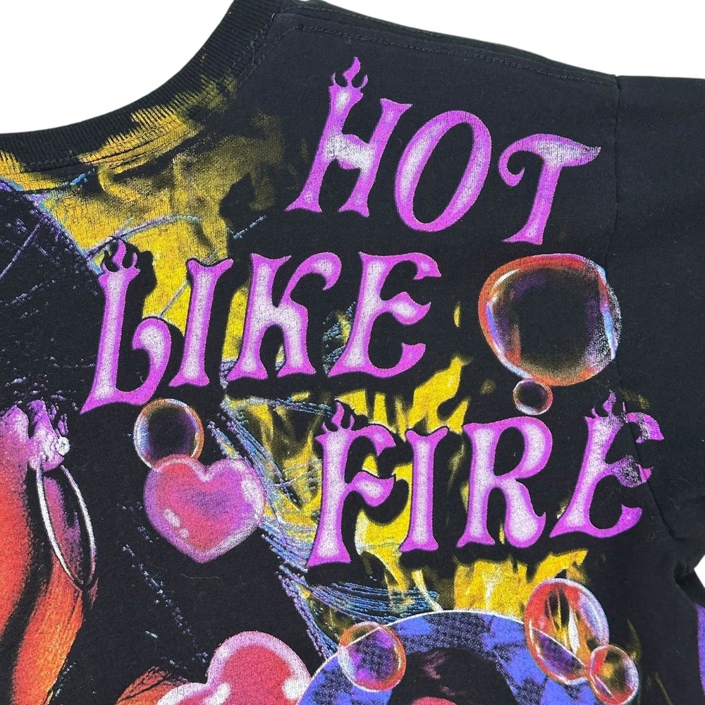 Authentic Backstock Co. Aaliyah "Hot Like Fire" All Over Print 90s R&B Shirt Med - Picture 8 of 13